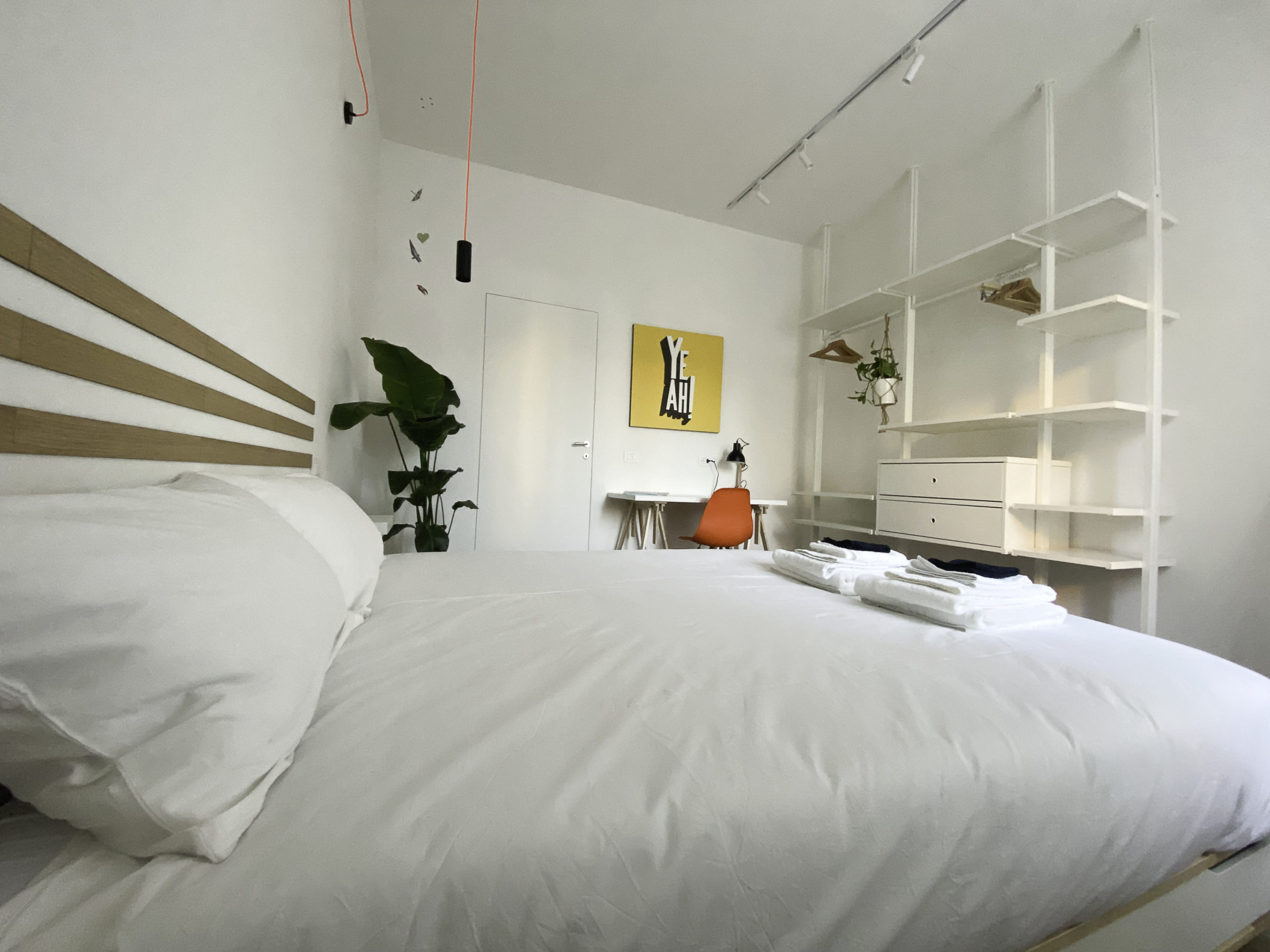 m4_white_bedroom_wide